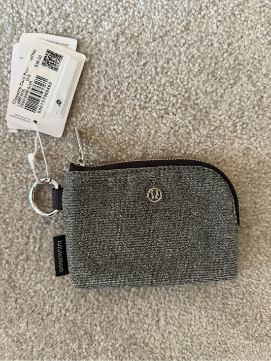 lululemon athletica Accessories - Lululemon clippable card pouch